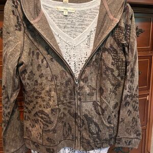 Hooded sparkle jacket w Gray Animal Print V-Neck Top
